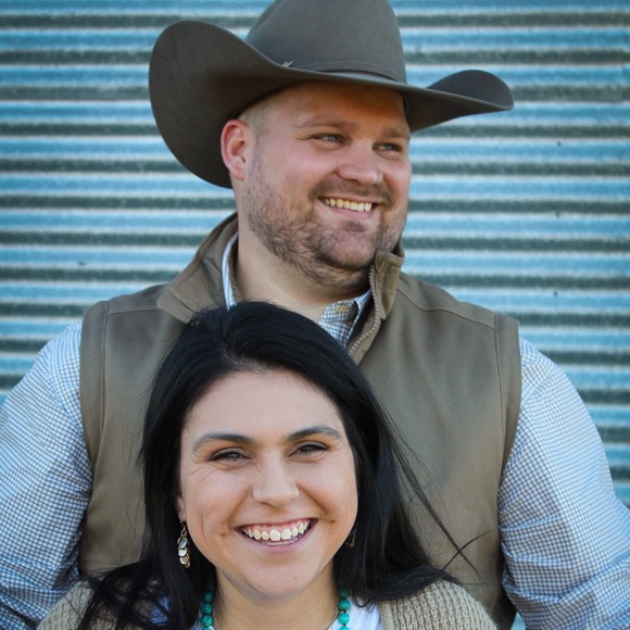 Meet your Posher, Tori - Picture 1 of 1